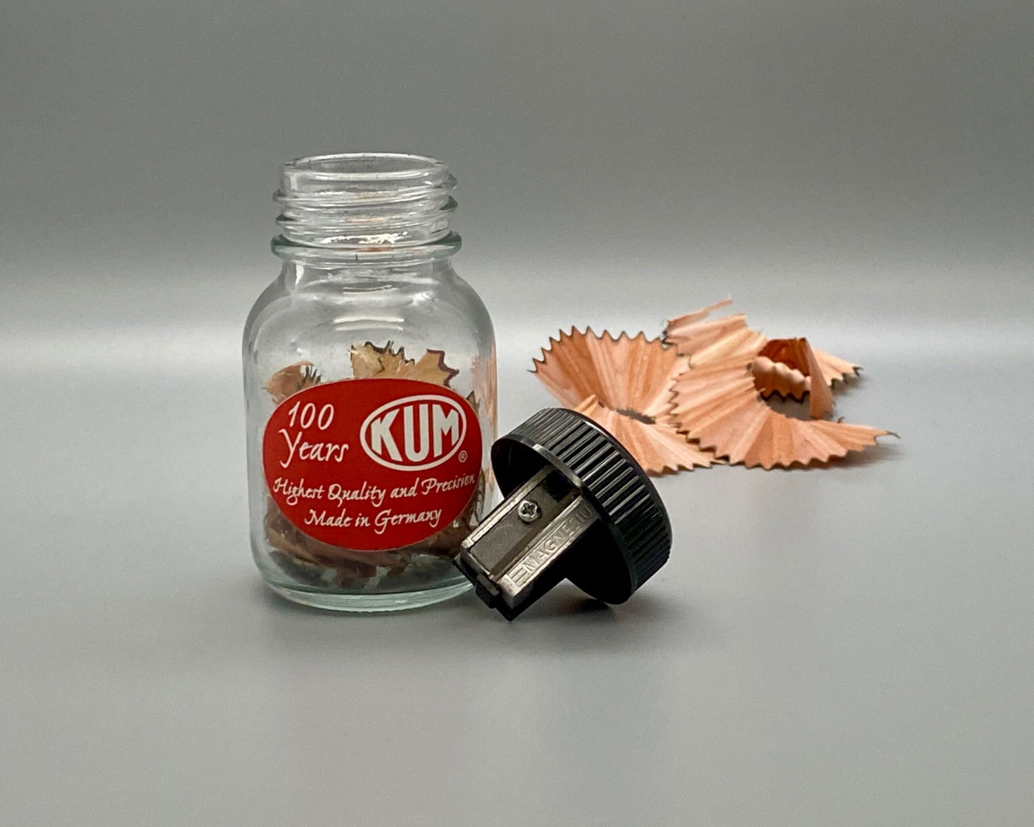 kum glass bottle sharpener