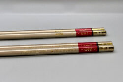 mitsubishi uni gold pencil