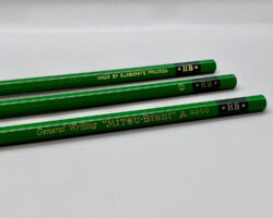 mitsubishi vintage 9000 HB pencil