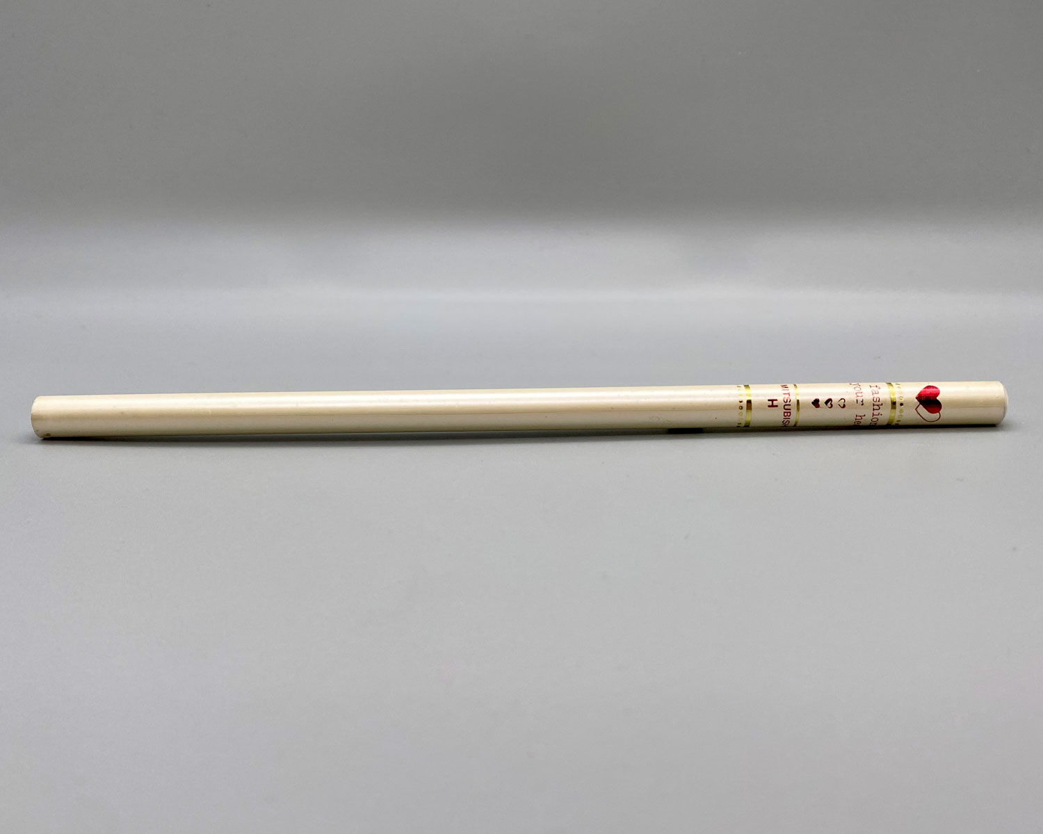 mitsubishi uni start heart pencil