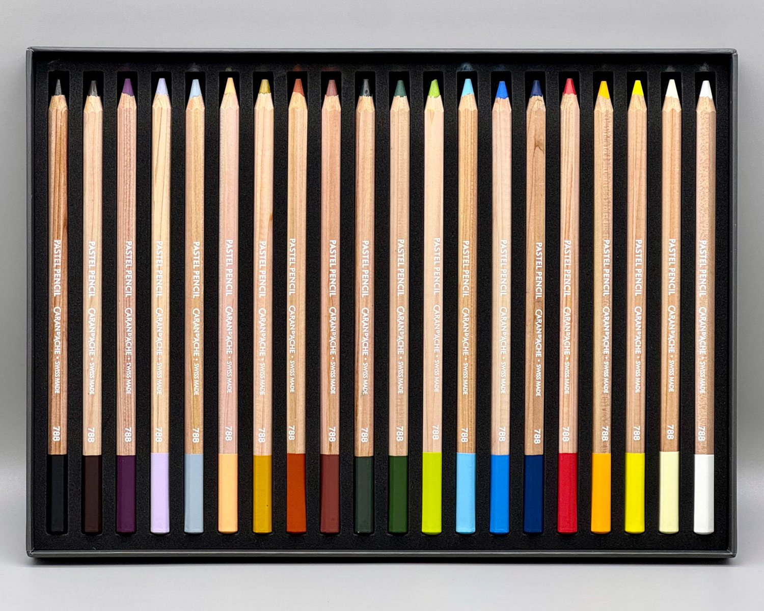 caran d'ache pastel pencil sets