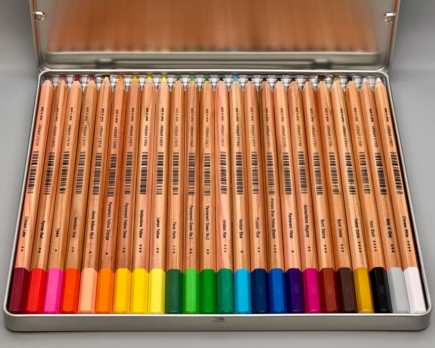 holbein watercolour pencils